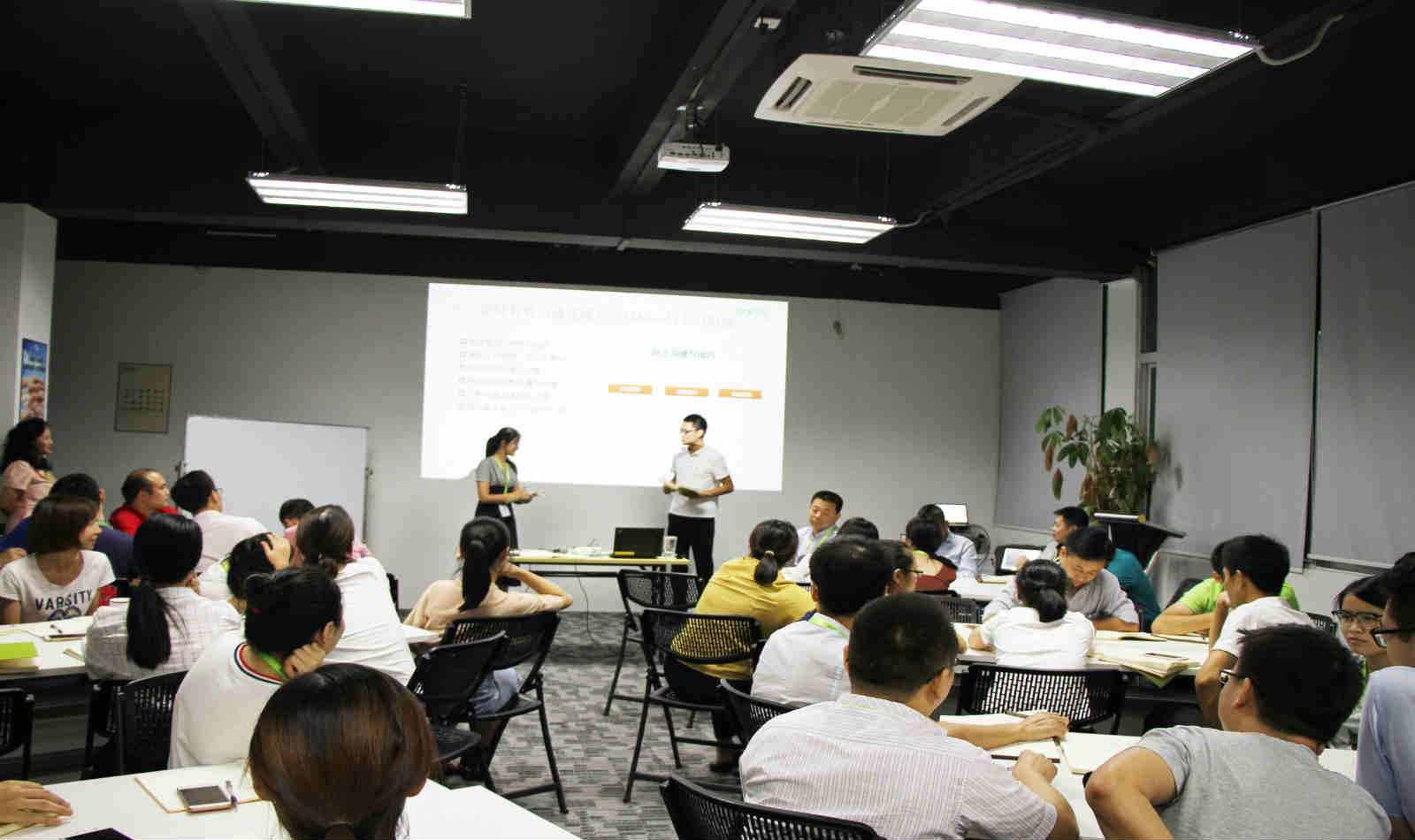 娱乐电子游戏app