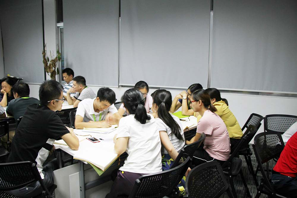 娱乐电子游戏app